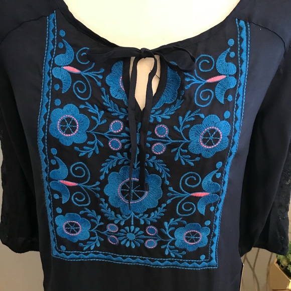 NWT Mossimo Boho Navy Blue Embroidered Tunic - Picture 2 of 6